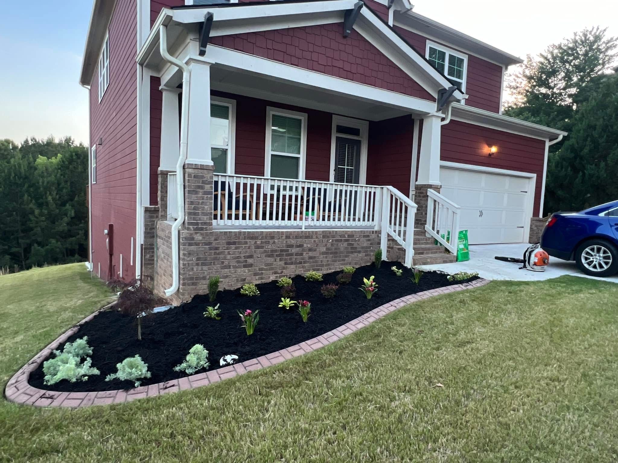 Fresh Mulch & Planting Beds